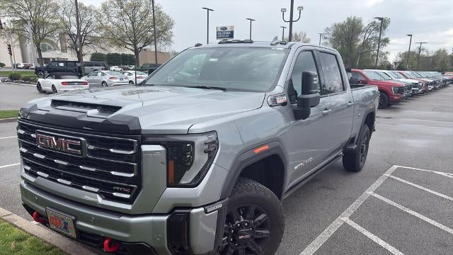 2025 GMC Sierra 2500HD AT4