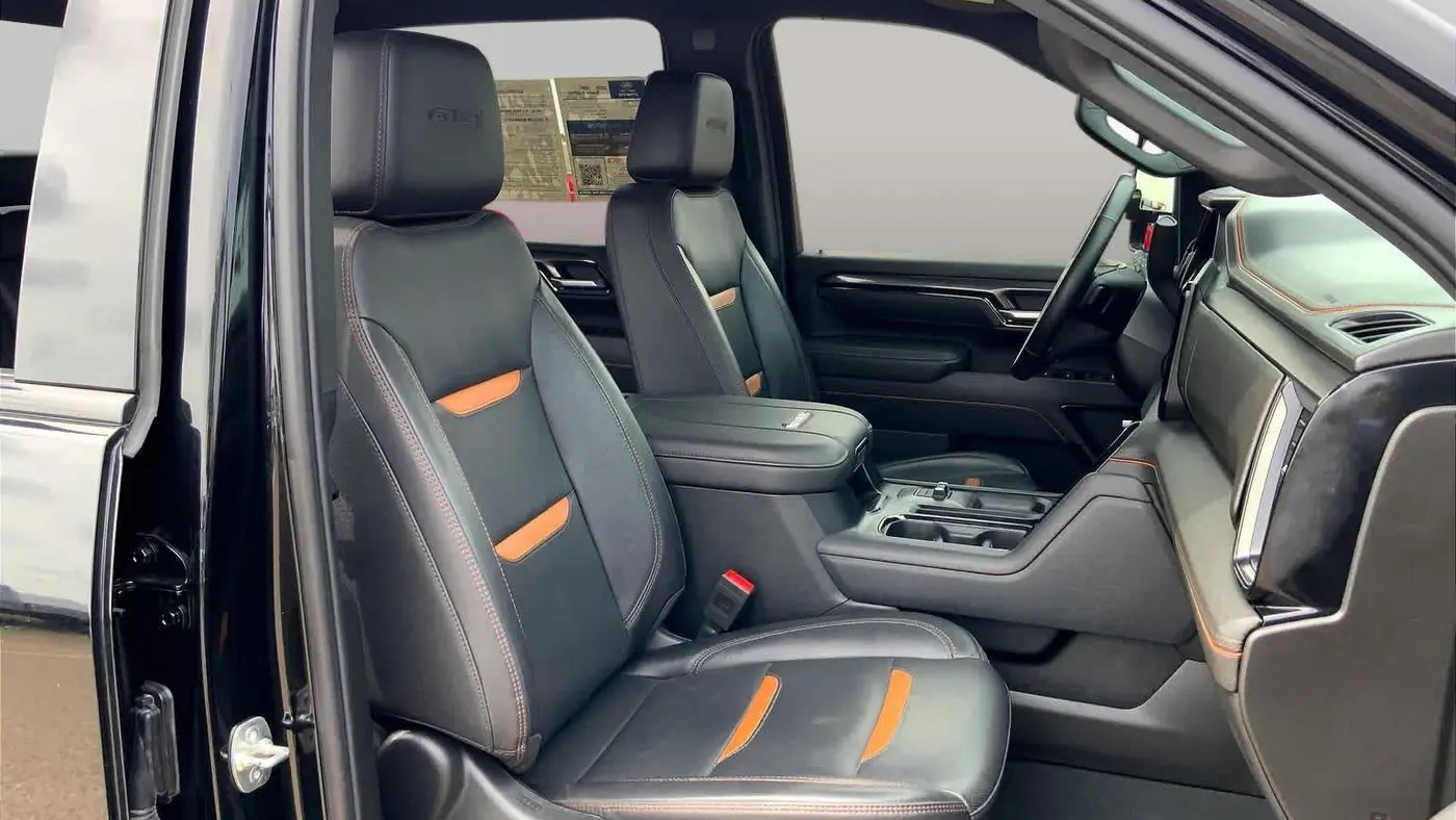 2025 GMC Sierra 2500HD AT4