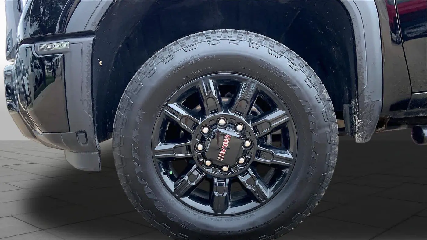 2025 GMC Sierra 2500HD AT4