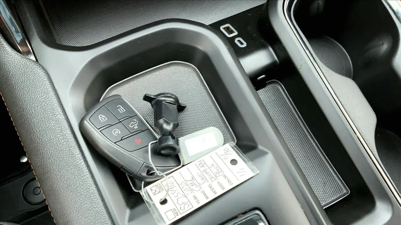 2025 GMC Sierra 2500HD AT4