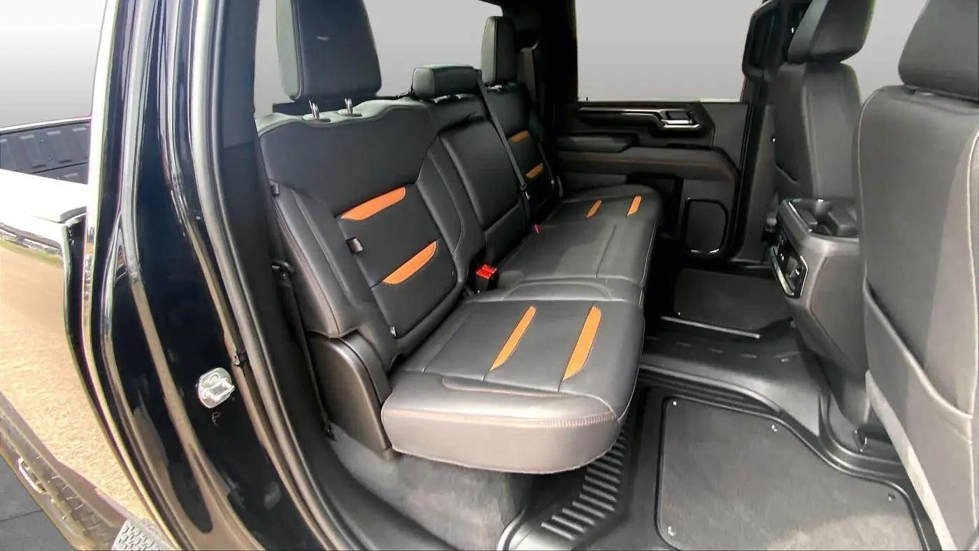 2025 GMC Sierra 2500HD AT4