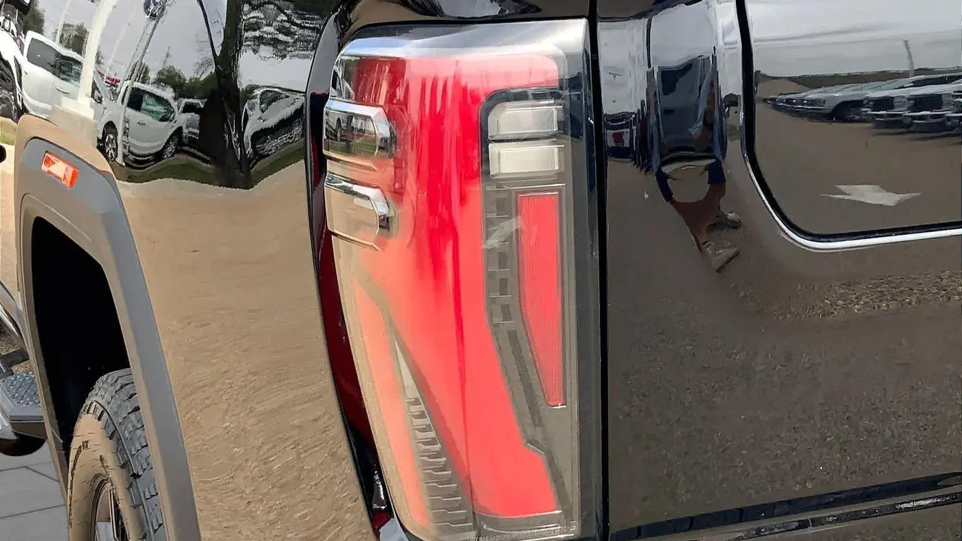 2025 GMC Sierra 2500HD AT4