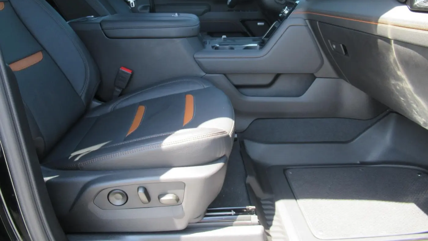 2025 GMC Sierra 2500HD AT4