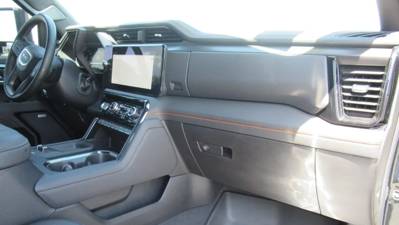 2025 GMC Sierra 2500HD AT4