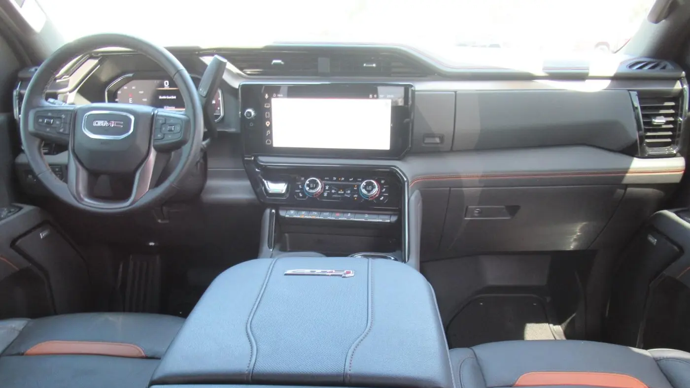 2025 GMC Sierra 2500HD AT4