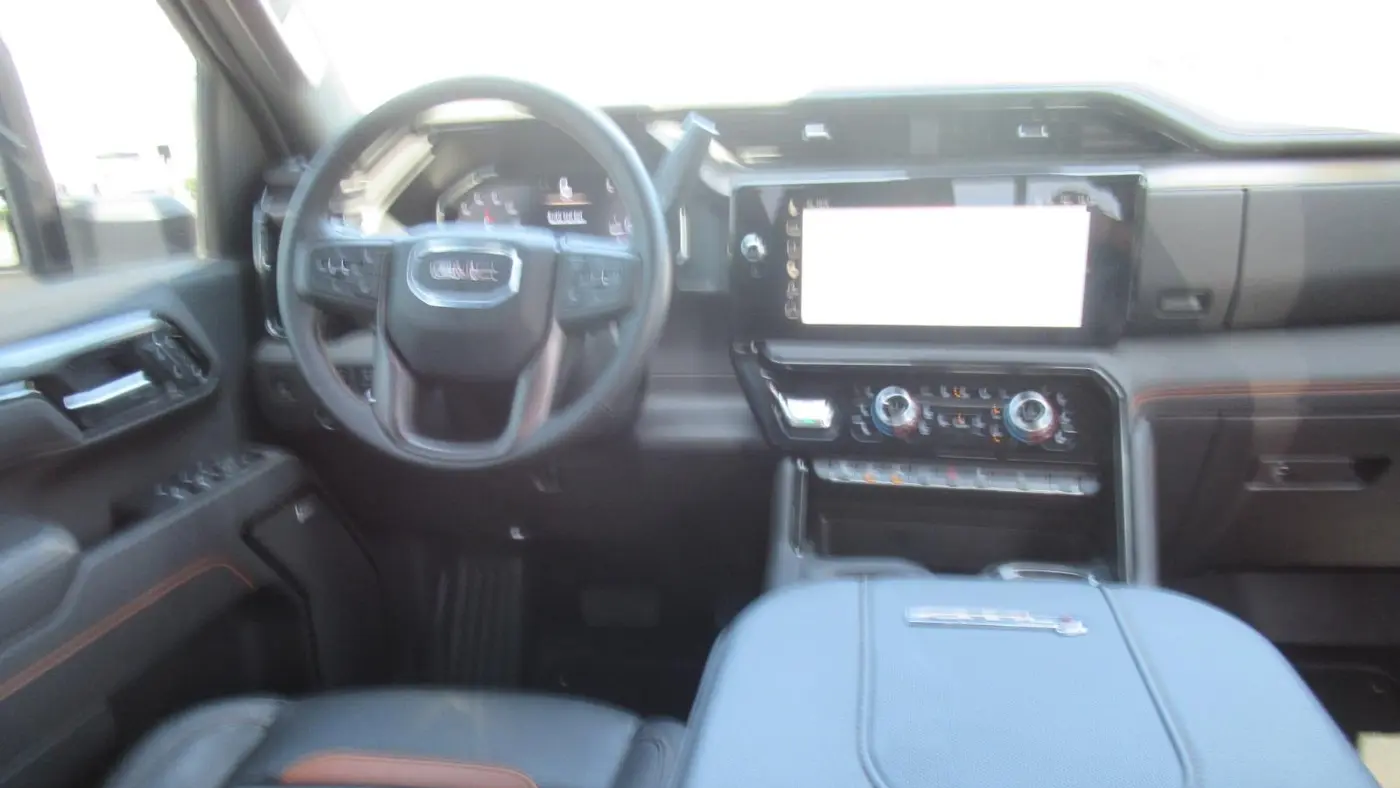 2025 GMC Sierra 2500HD AT4