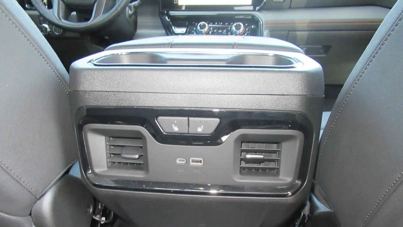 2025 GMC Sierra 2500HD AT4