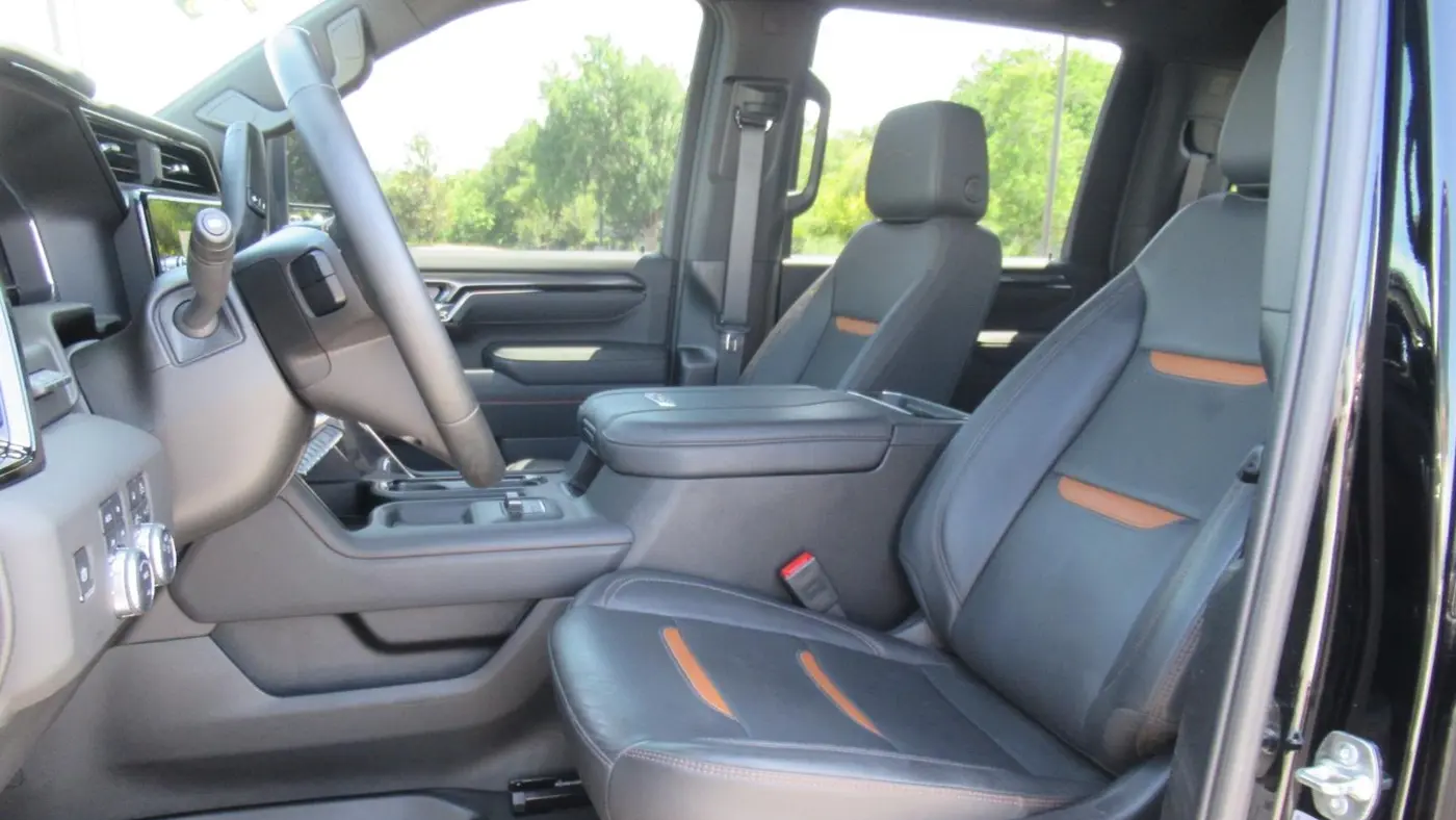 2025 GMC Sierra 2500HD AT4