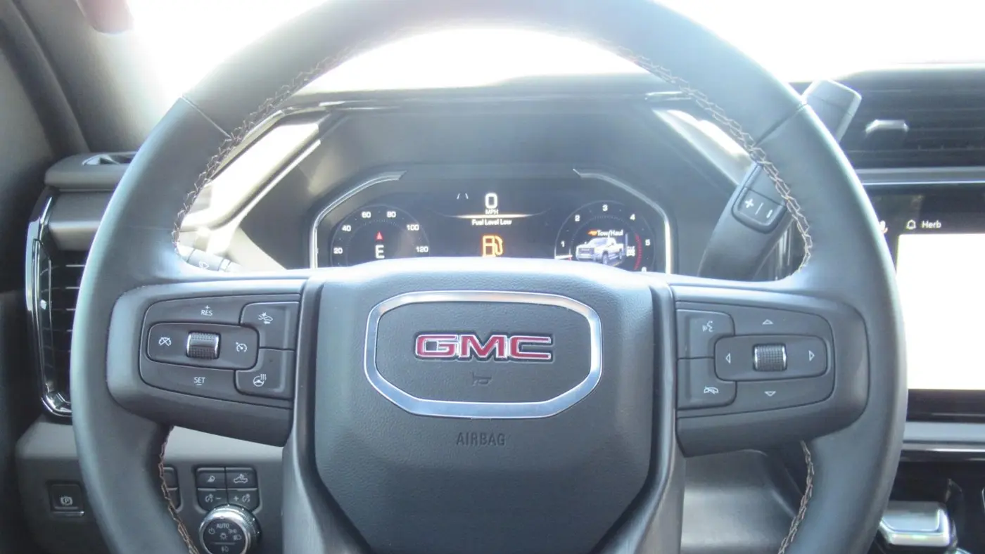 2025 GMC Sierra 2500HD AT4