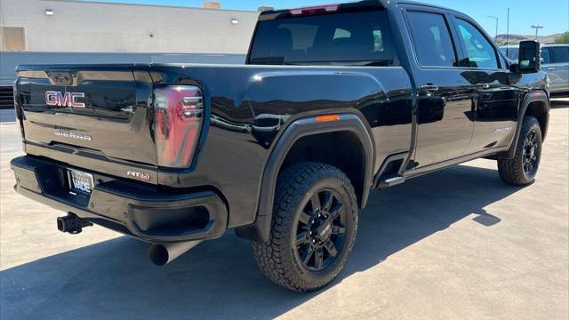 2025 GMC Sierra 2500HD AT4