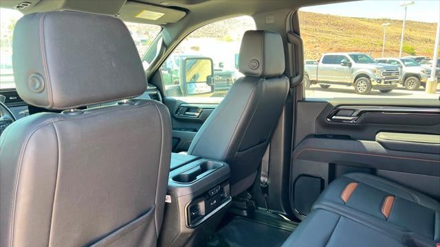 2025 GMC Sierra 2500HD AT4