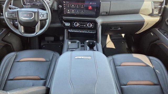 2025 GMC Sierra 2500HD AT4
