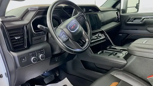 2025 GMC Sierra 2500HD AT4
