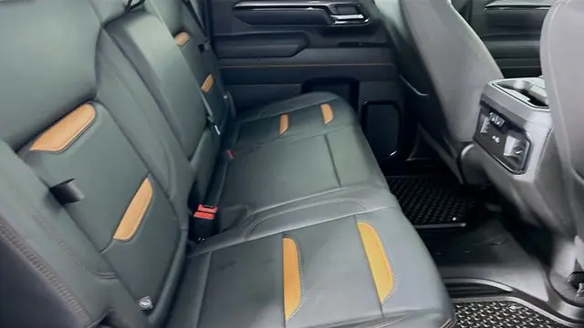 2025 GMC Sierra 2500HD AT4