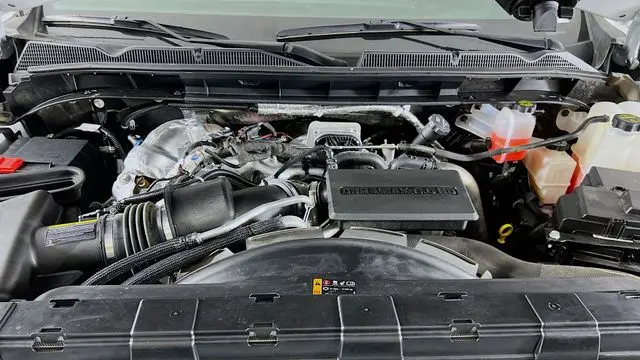 2025 GMC Sierra 2500HD AT4