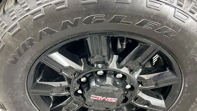 2025 GMC Sierra 2500HD AT4