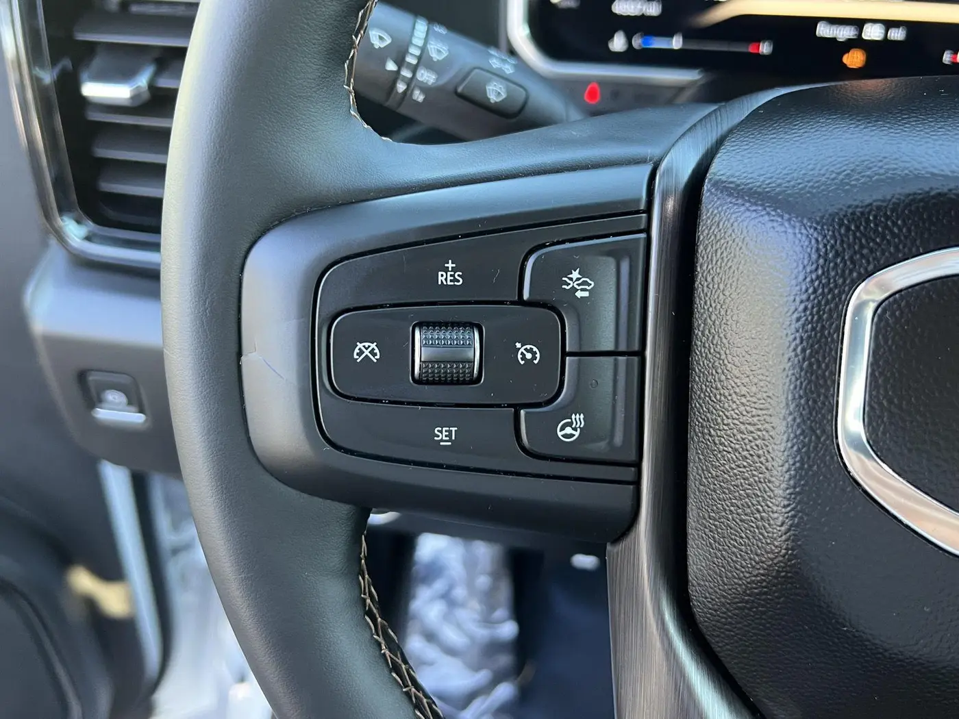 2026 GMC Sierra Hd - $75,498