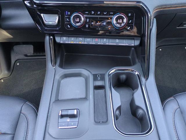 2025 GMC Sierra Hd - $73,400