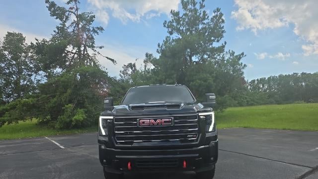 2025 GMC Sierra 2500HD AT4