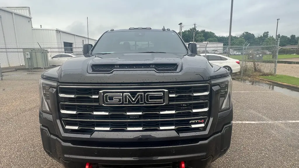 2025 GMC Sierra 2500HD AT4