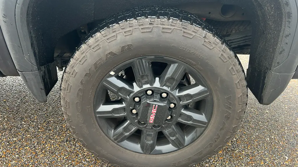 2025 GMC Sierra 2500HD AT4