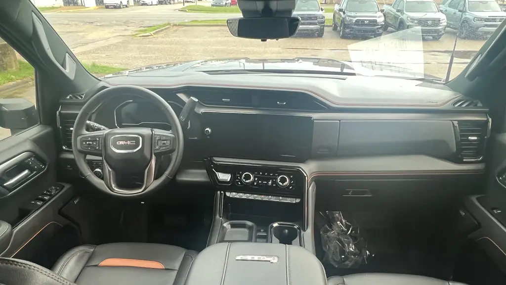 2025 GMC Sierra 2500HD AT4
