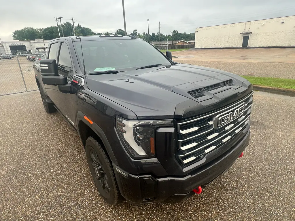 2025 GMC Sierra Hd - $76,585
