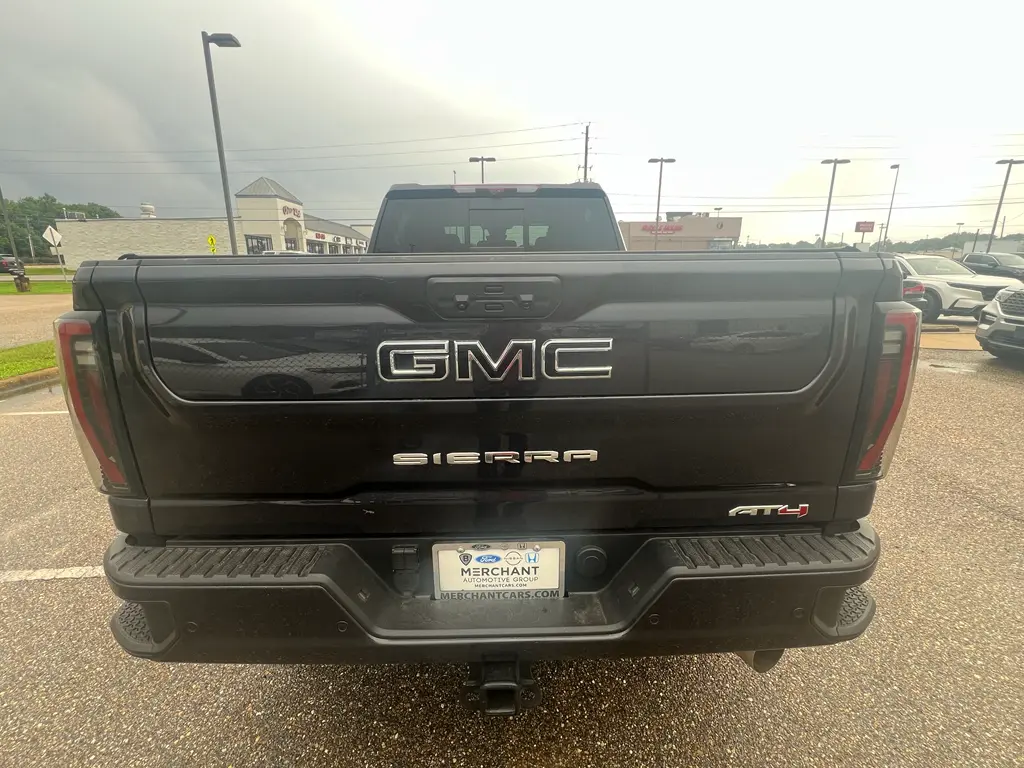 2025 GMC Sierra Hd - $76,585