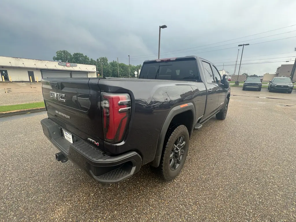 2025 GMC Sierra Hd - $76,585