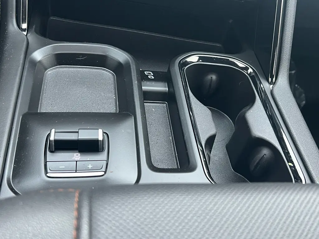 2025 GMC Sierra Hd - $76,585