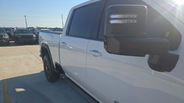 2025 GMC Sierra 2500HD AT4
