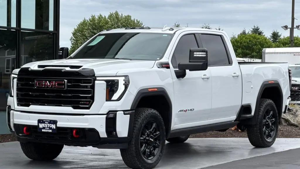 2025 GMC Sierra 2500HD AT4
