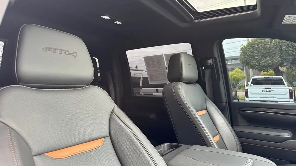 2025 GMC Sierra 2500HD AT4