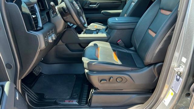 2025 GMC Sierra 2500HD AT4