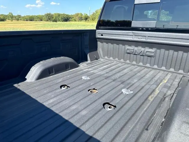 2025 GMC Sierra Hd - $69,000