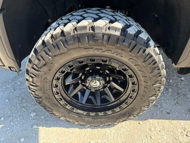 2025 GMC Sierra Hd - $69,000