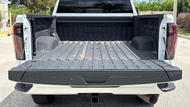 2025 GMC Sierra 2500HD AT4