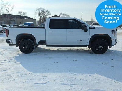 2025 GMC Sierra 2500HD 4X4 AT4 4DR Crew Cab SB