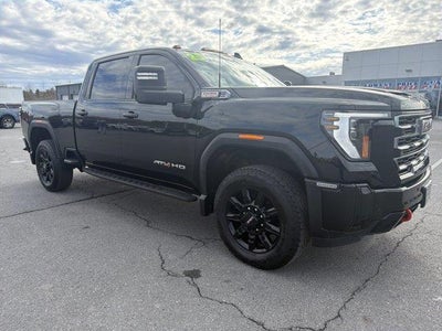 2025 GMC Sierra 2500HD 4X4 AT4 4DR Crew Cab SB