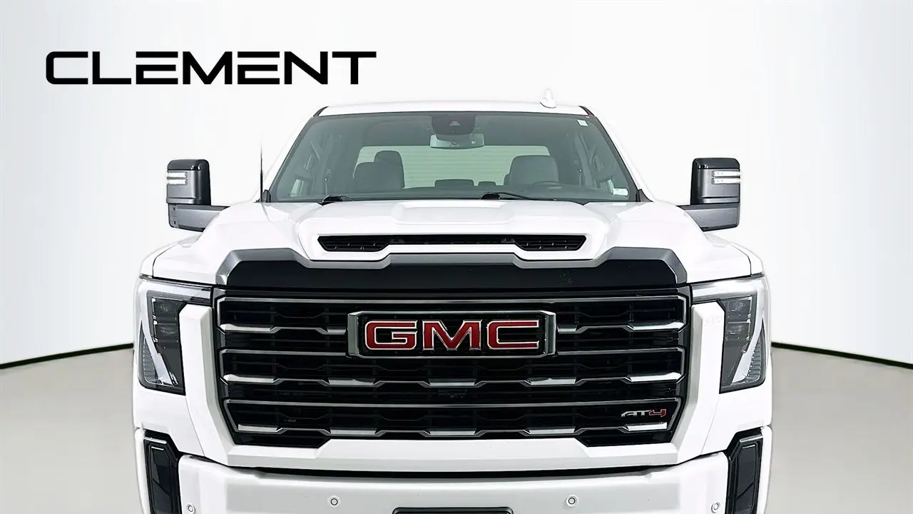2025 GMC Sierra 2500HD AT4