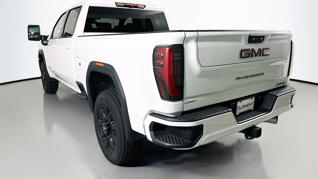 2025 GMC Sierra 2500HD AT4