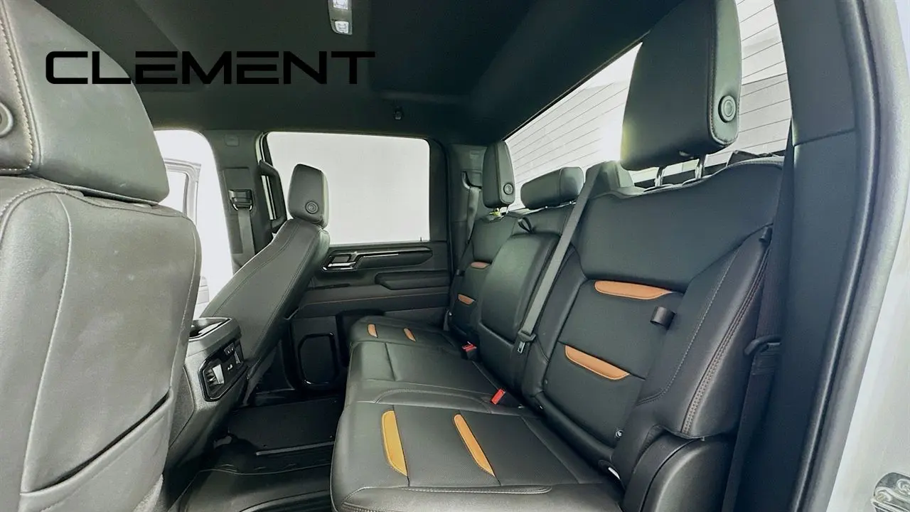 2025 GMC Sierra 2500HD AT4