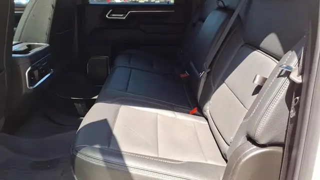 2025 GMC Sierra 2500HD Denali