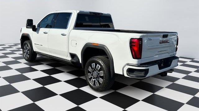 2025 GMC Sierra 2500HD Denali