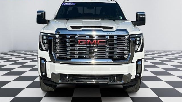 2025 GMC Sierra 2500HD Denali