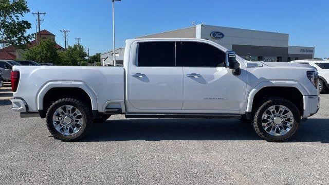2025 GMC Sierra 2500HD Denali