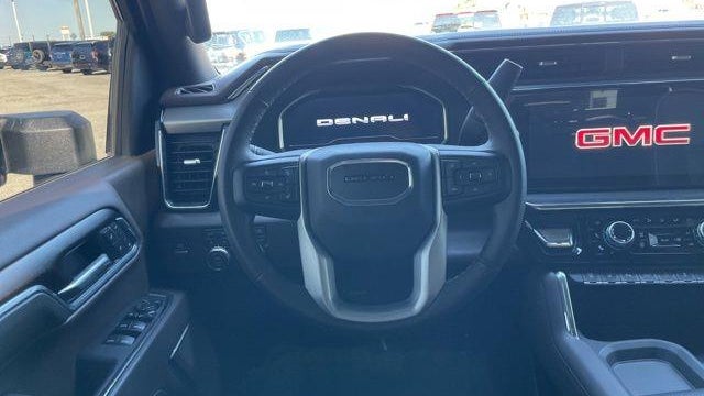 2025 GMC Sierra 2500HD Denali