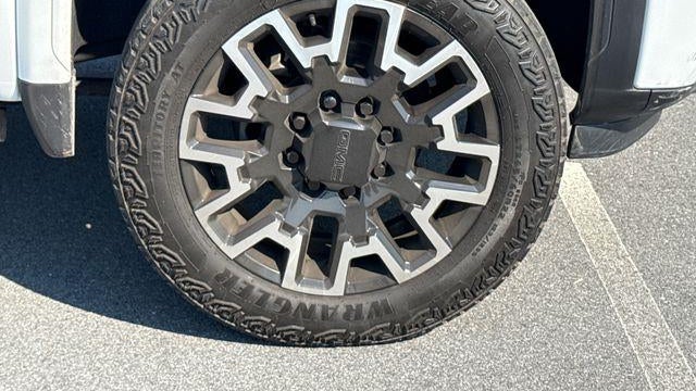 2025 GMC Sierra 2500HD Denali
