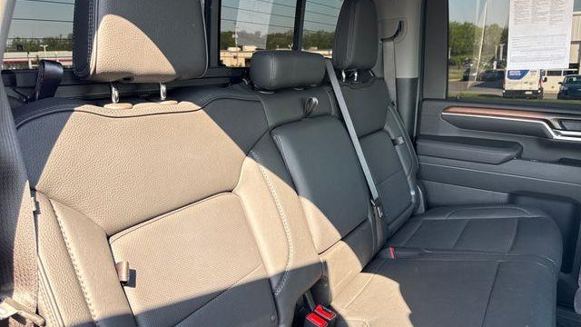 2025 GMC Sierra 2500HD Denali
