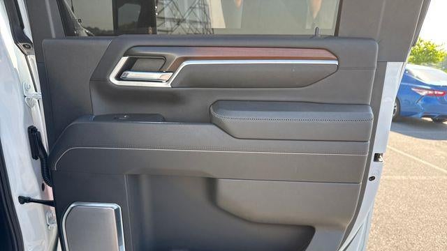 2025 GMC Sierra 2500HD Denali